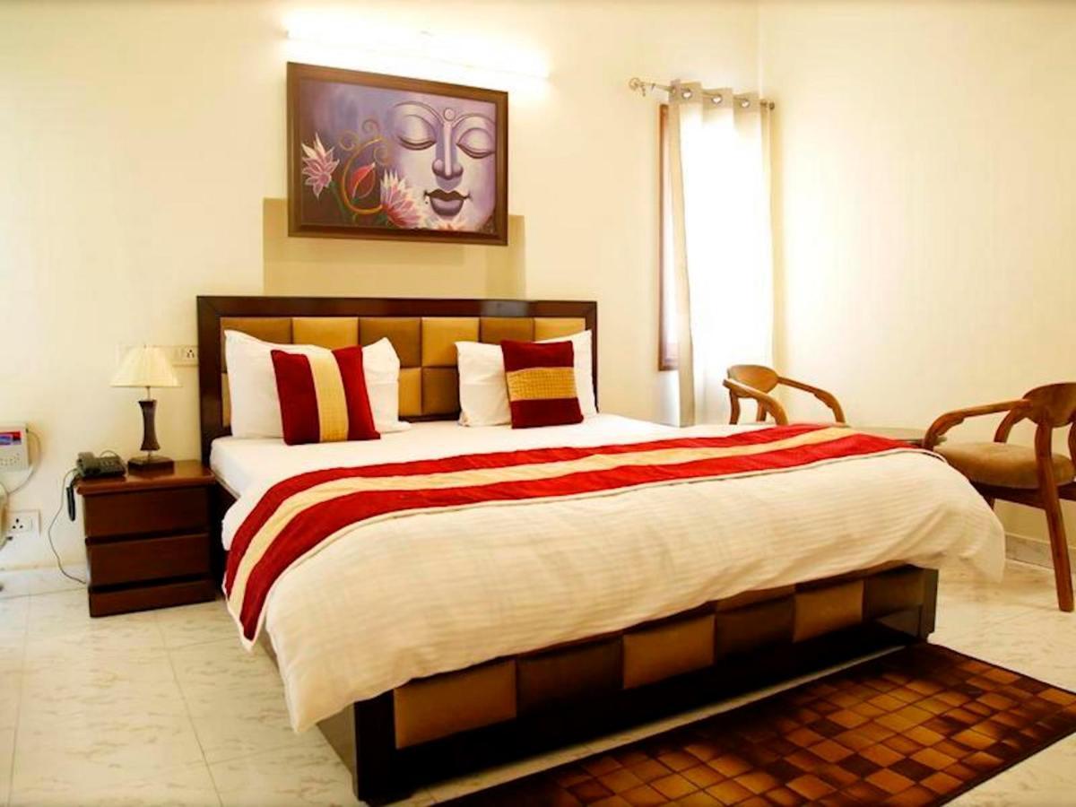 Maplewood Guest House, Neeti Bagh, New Delhiit Is A Boutiqu Guest House - Room 3 エクステリア 写真